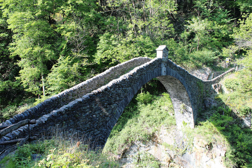 Azione Settimanale di Migros Ticino Intragna il ponte che è